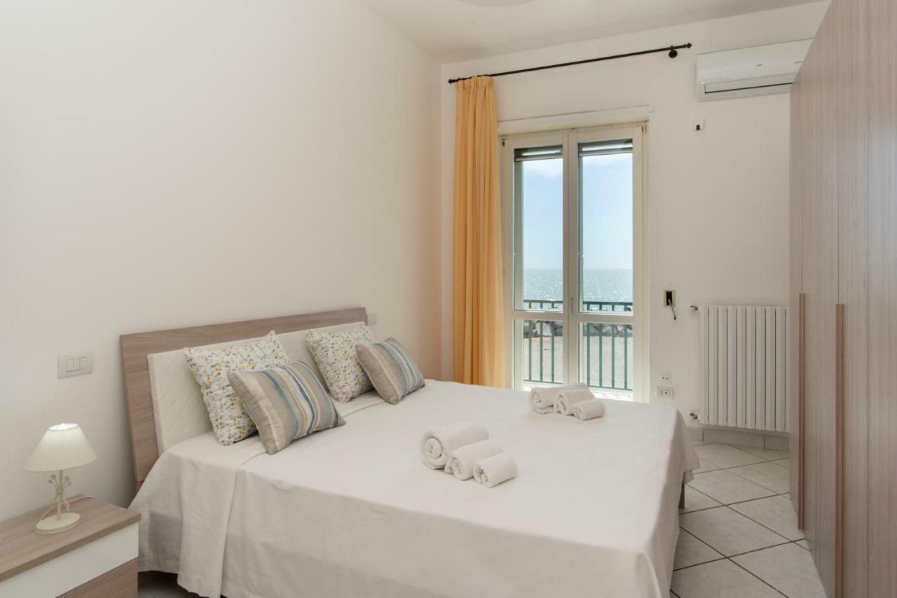 Dulce Mare Apartment Salerno Exterior foto